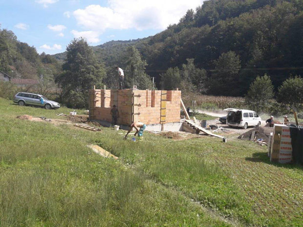 ХУМАНОСТ НА ДЕЛУ: Граде нови дом за Бошка